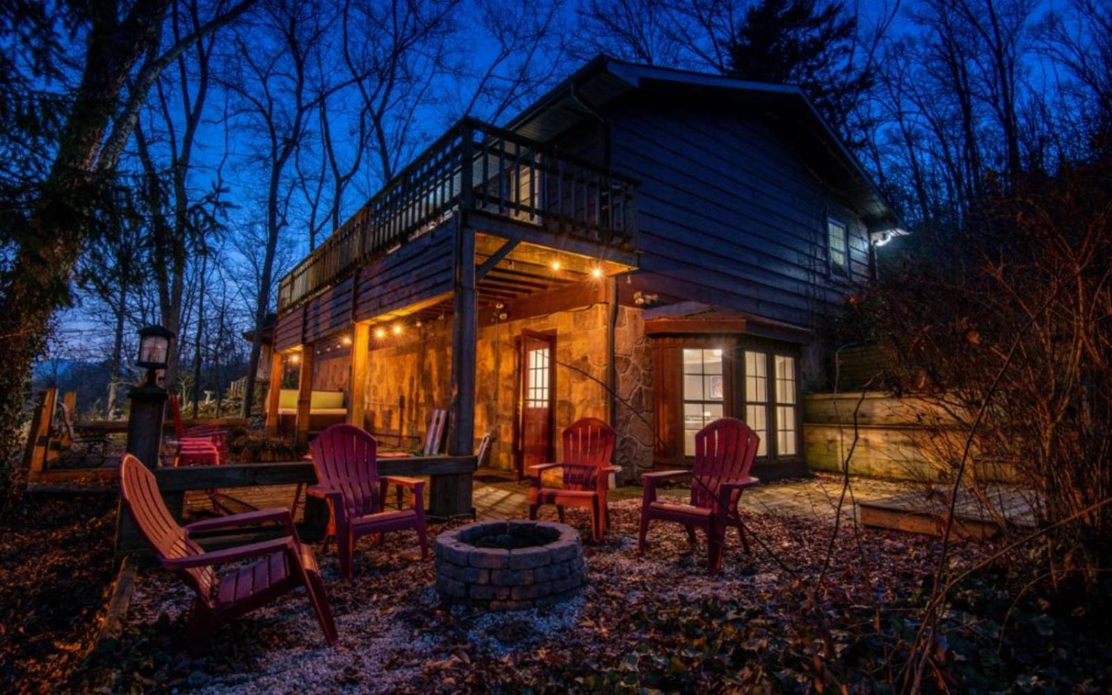 Whiskey Ridge * Sevierville